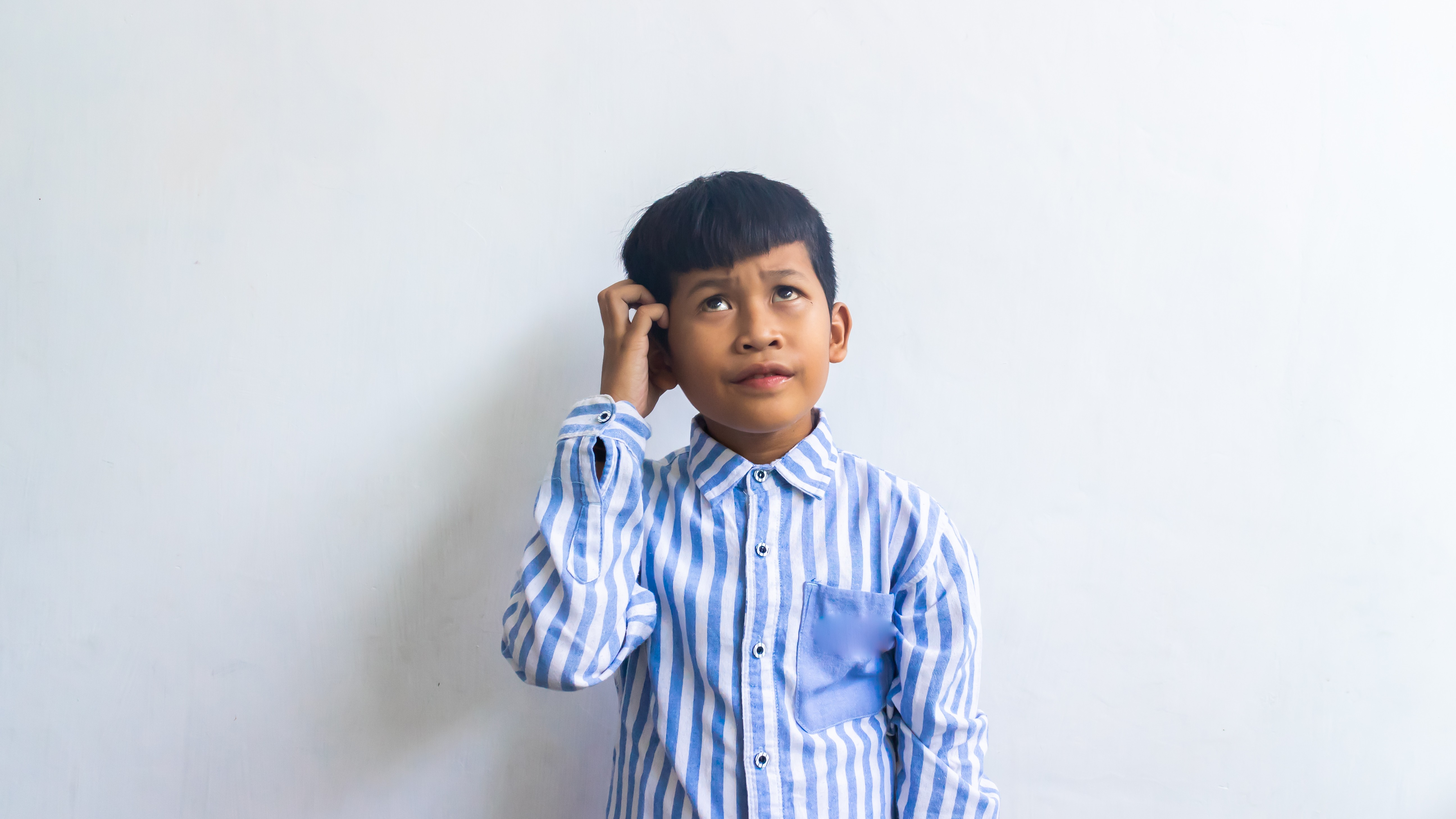Bunda telanjang di depan anak, pendidikan privasi anak, aurat anak-anak, batasan tubuh anak, Bunda, si Kecil